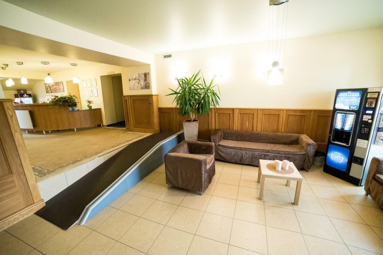Priekuļi Hotel Tigra מראה חיצוני תמונה