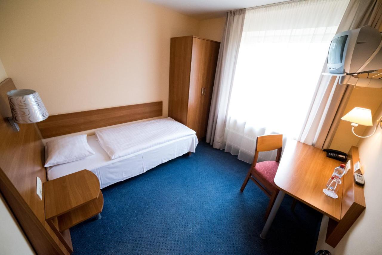 Priekuļi Hotel Tigra מראה חיצוני תמונה