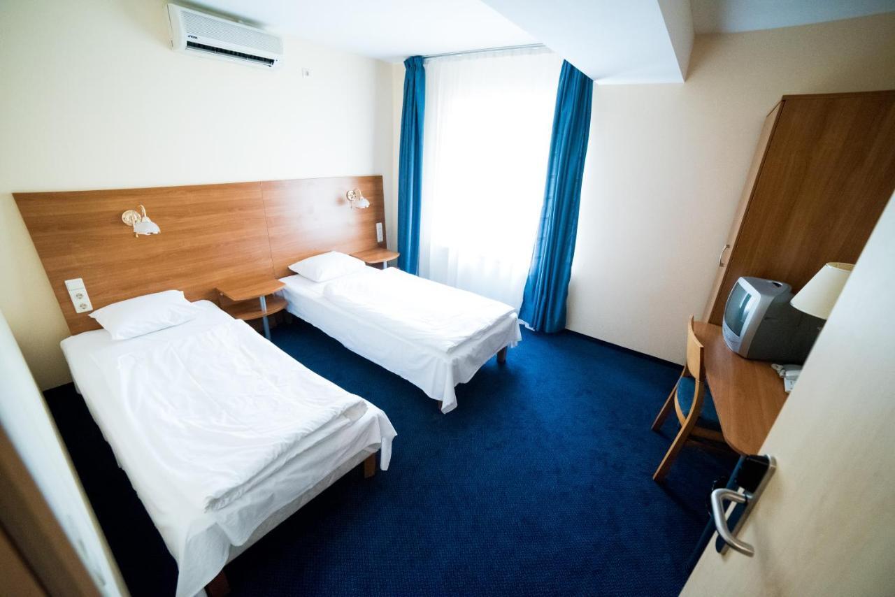 Priekuļi Hotel Tigra מראה חיצוני תמונה